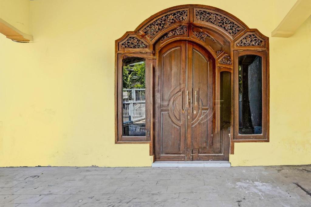 Oyo 3285 Wonoayu Syariah Hotel Sidoarjo