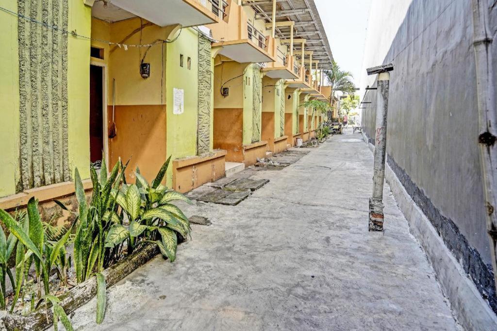 Oyo 3285 Wonoayu Syariah Hotel