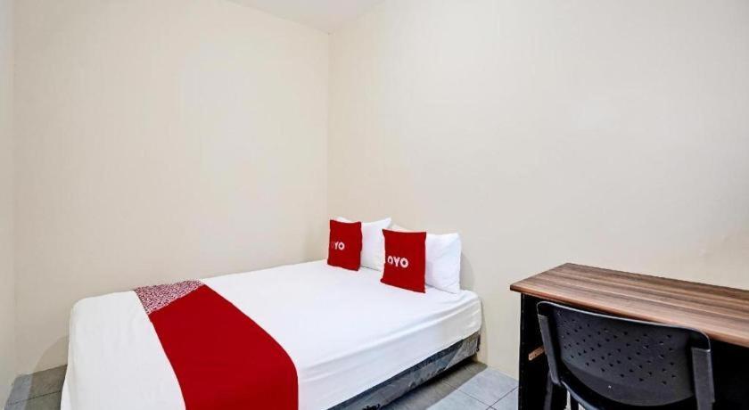 Hotel Oyo 3285 Wonoayu Syariah