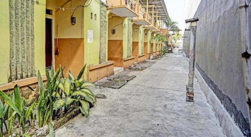Oyo 3285 Wonoayu Syariah 2* Sidoarjo