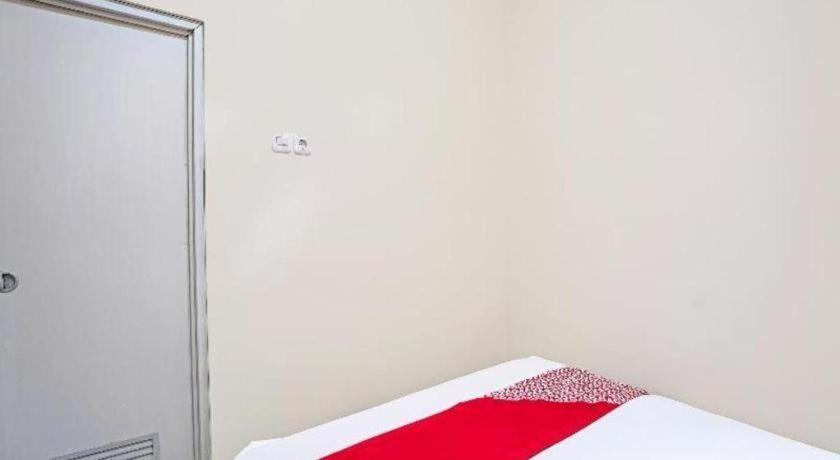 Oyo 3285 Wonoayu Syariah Hotel Sidoarjo